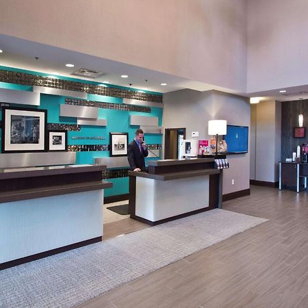Hampton Inn & Suites Columbus/University Area Zewnętrze zdjęcie