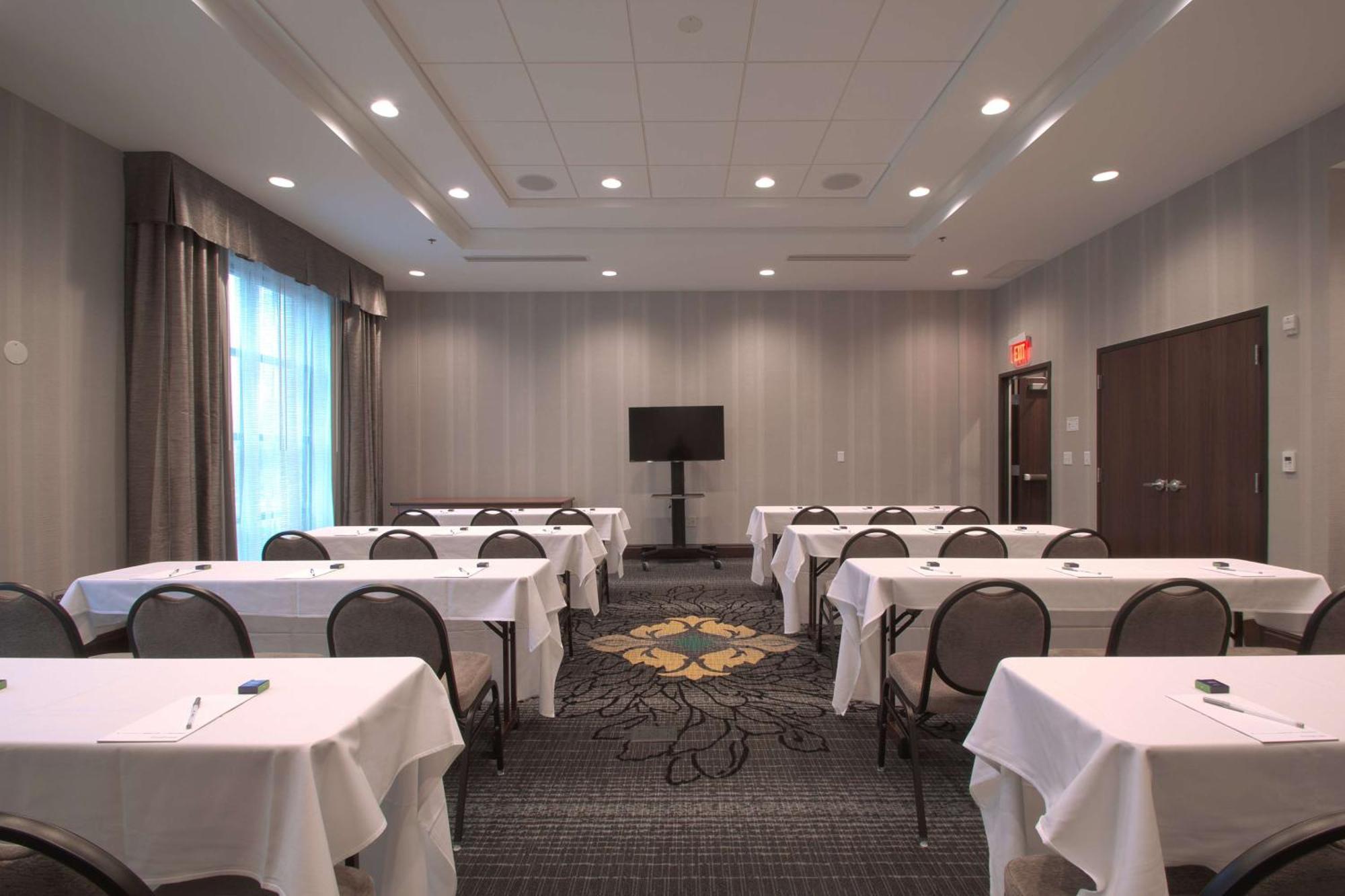 Hampton Inn & Suites Columbus/University Area Zewnętrze zdjęcie