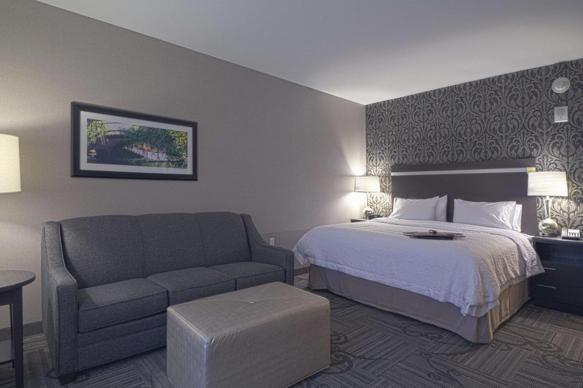 Hampton Inn & Suites Columbus/University Area Zewnętrze zdjęcie