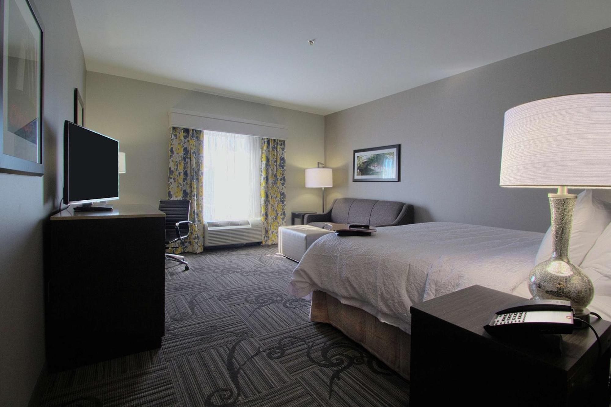 Hampton Inn & Suites Columbus/University Area Zewnętrze zdjęcie