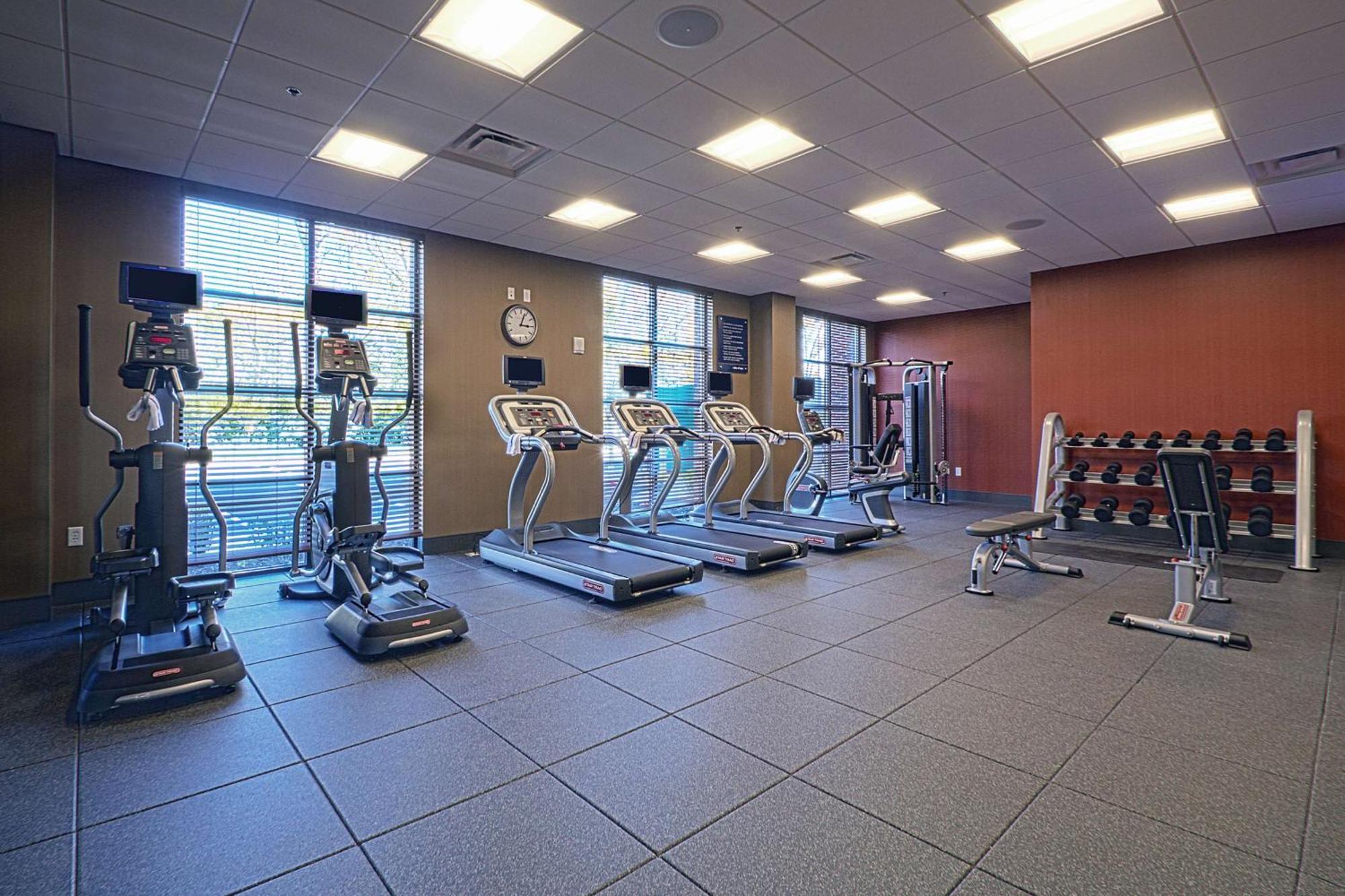 Hampton Inn & Suites Columbus/University Area Zewnętrze zdjęcie