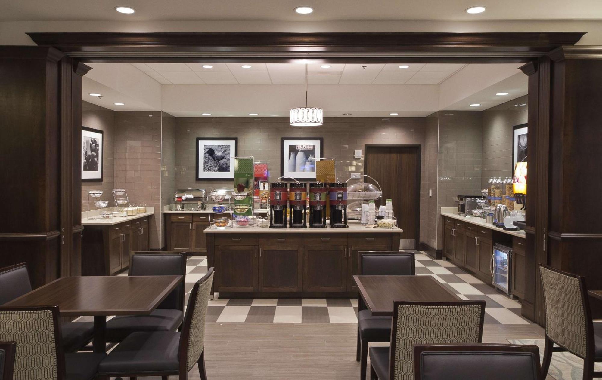 Hampton Inn & Suites Columbus/University Area Zewnętrze zdjęcie