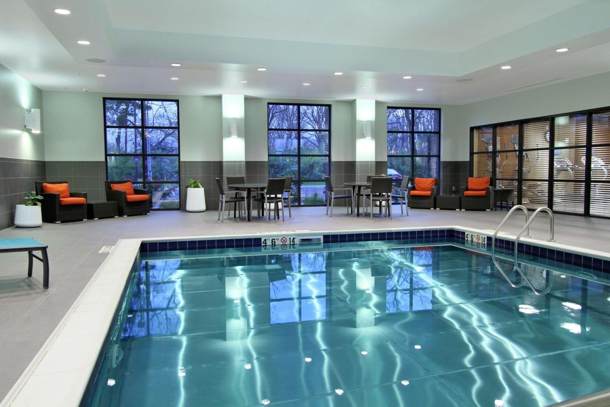 Hampton Inn & Suites Columbus/University Area Zewnętrze zdjęcie